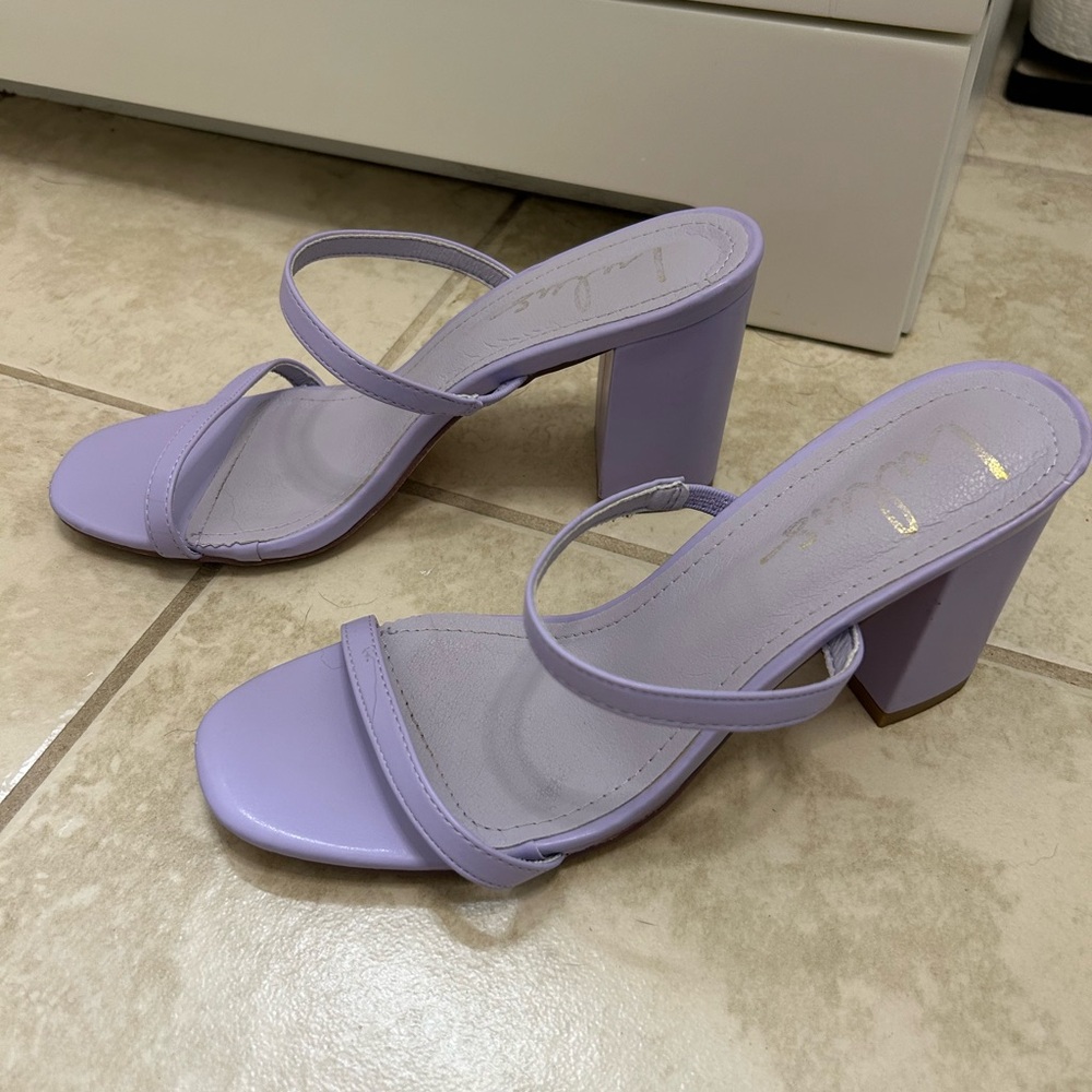 Lulu’s lavender high heels
